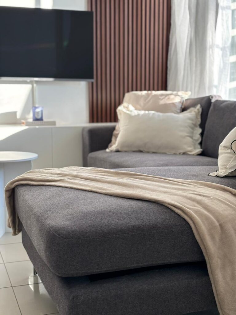 M&M Nest – Living area