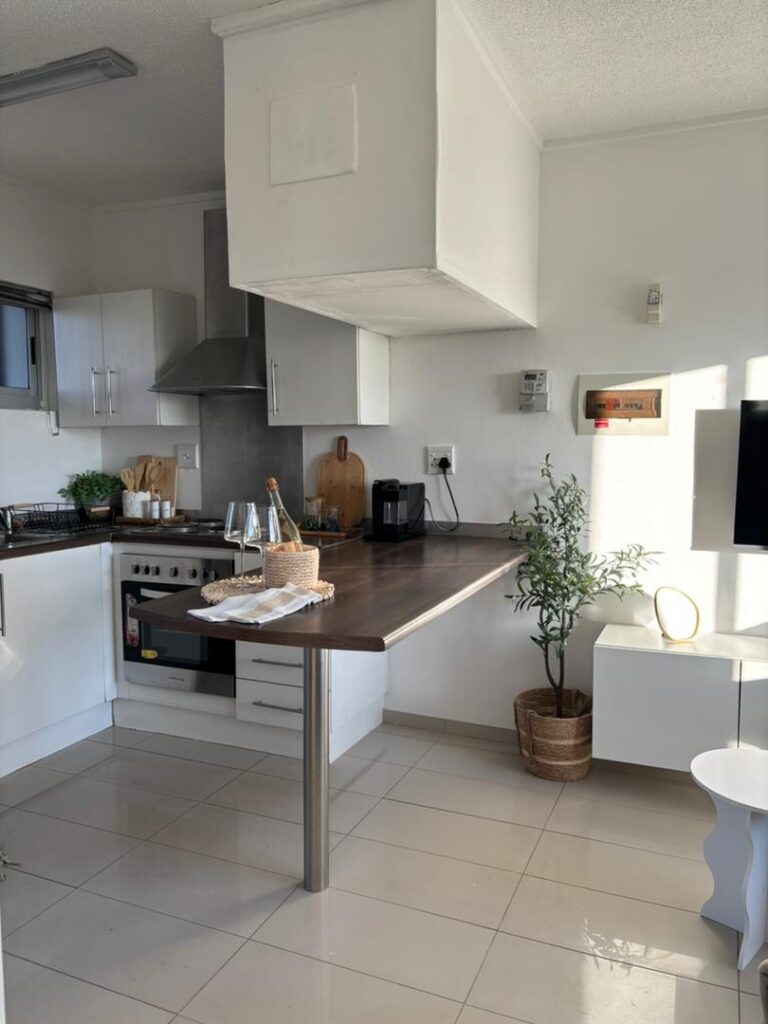 M&M Nest – Full kitchen