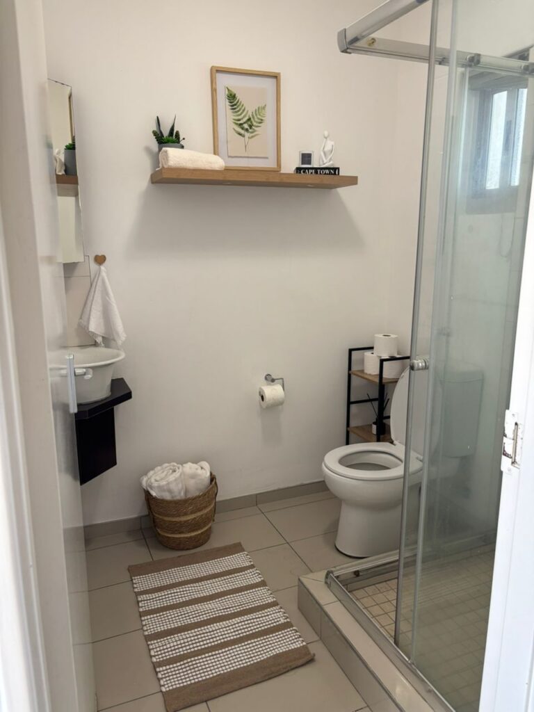 M&M Nest – Full bathroom